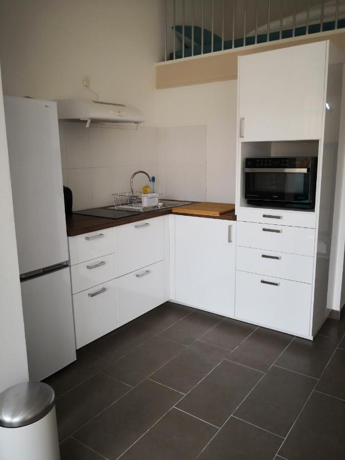 Studio En Plein Centre Ville A 8 Minutes De L'Ocean Le Porge Ngoại thất bức ảnh
